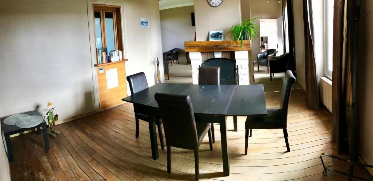 Ferme Du Chateau Monampteuil Dış mekan fotoğraf